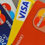 Конец 20-летней войны: Visa и Mastercard снижают комиссии для ритейлеров