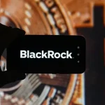 BlackRock подала заявку на спотовый Ethereum-ETF со стейкингом, криптофонды привлекли $716 млн