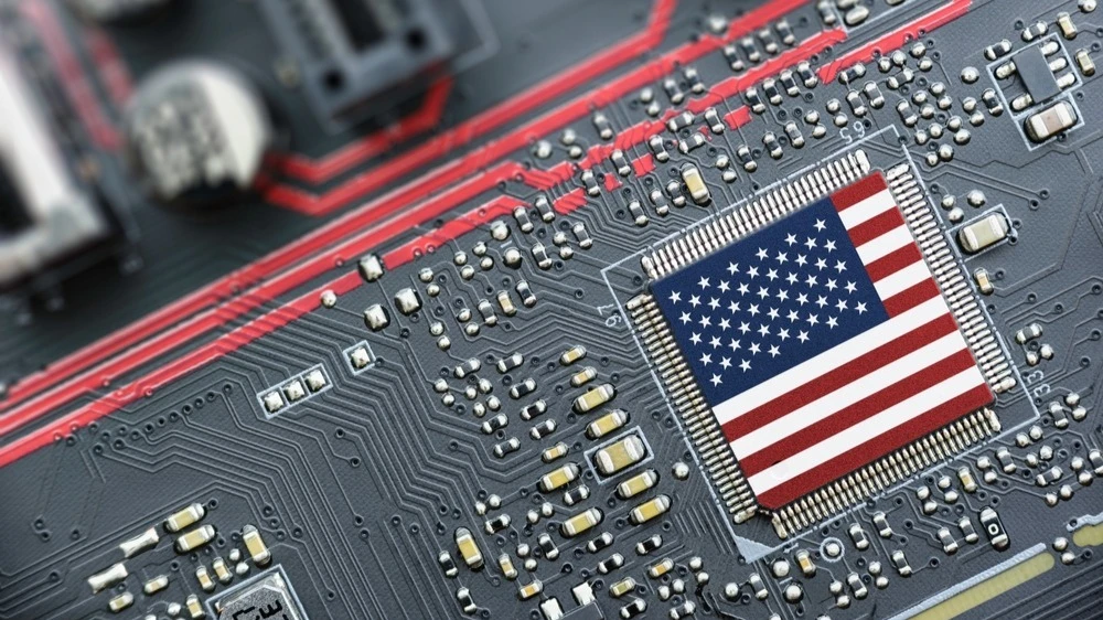 «Технологическое перемирие»: США отложили пошлины на чипы из КНР до 2027 года