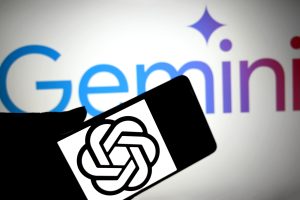 Битва ИИ: Google Gemini стремительно сокращает разрыв с ChatGPT на фоне замедления роста лидера рынка