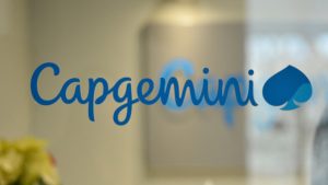 Capgemini инвестирует €700 млн в ИИ-реструктуризацию: итоги 2025