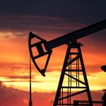 Нефтяной рынок: Дипломатия против «военной премии»