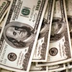 Курс доллара: взрывной спрос на валюту США из-за войны