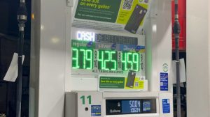 Цены на бензин в США достигли максимума за 4 года: $4,18 за галлон