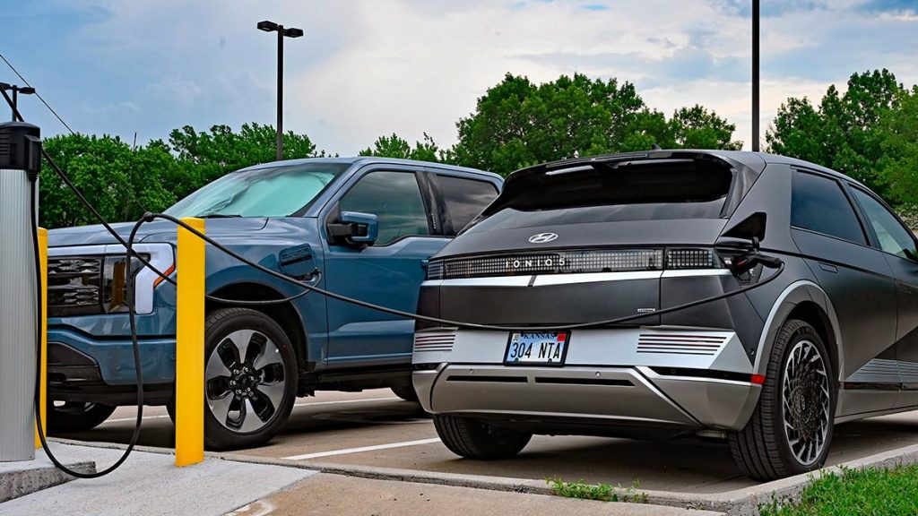 Продажи электромобилей в Европе выросли на 37%