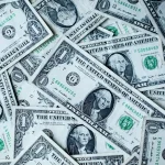 Курс доллара: рост на фоне срыва переговоров США и Ирана