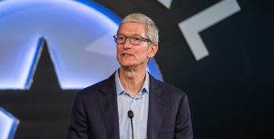 Тим Кук купил 25 000 акций Nike: детали сделки SEC