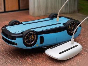 Провал электромобиля Ferrari Luce: отставка Галлиеры и назначение из BMW