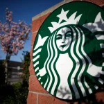 Starbucks планирует продать долю в бизнесе в Японии за 500 млрд иен