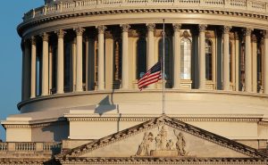 Законопроект Грэма-Блументаля: Сенат США готовит 100% пошлины за покупку нефти из РФ