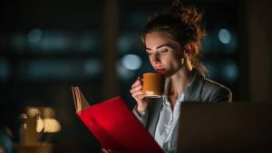 Почему трудоголики вредят командам: исследование ученых о скрытом вреде переработок