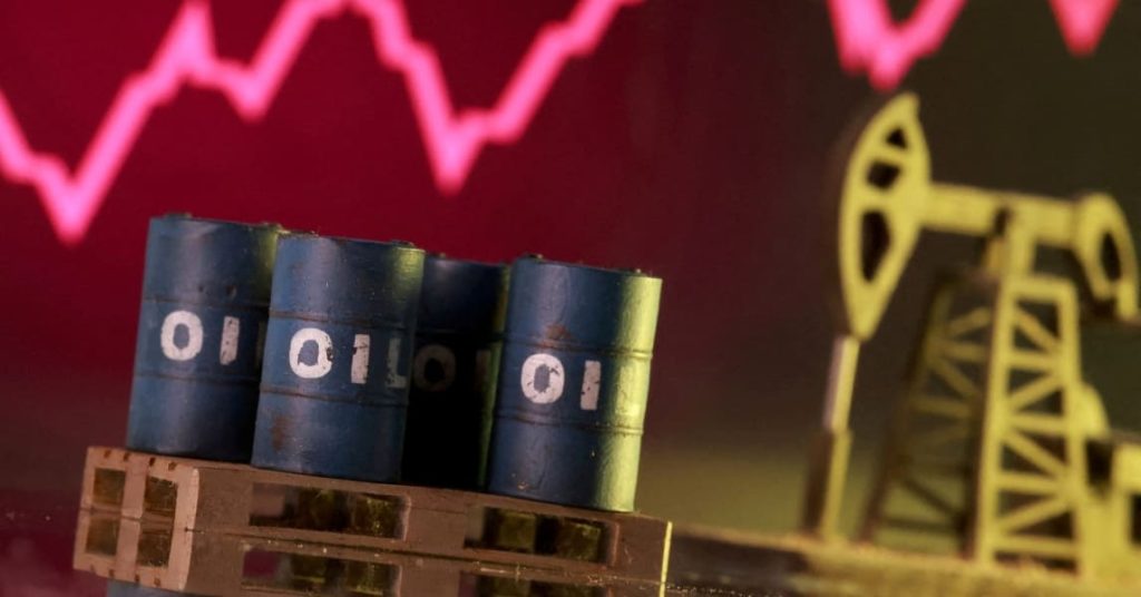 Цена нефти Brent взлетела выше $90 после прямых ударов США и Ирана