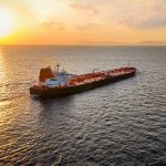 Нефть снова у $90 за баррель: падение трафика в Ормузском проливе и застой переговоров США и Ирана