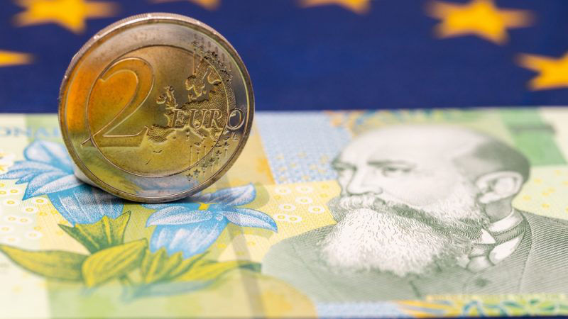 Румыния планирует переход на евро в 2032 году: условия и сроки