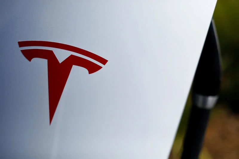 Tesla опять подняла цены на Cybertruck: пикап подорожал на $5000