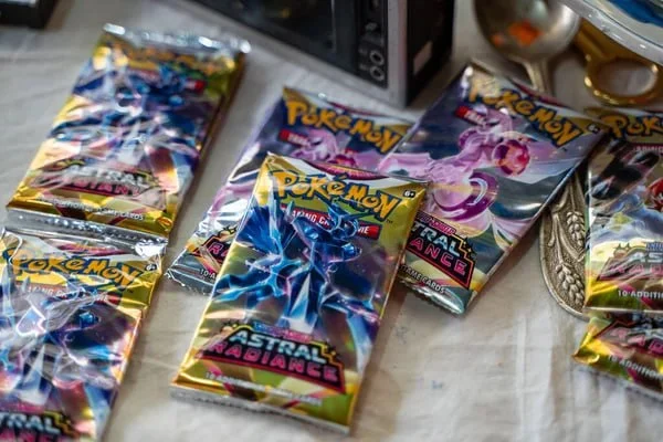 Карточный капитал: бросил учебу и создал бизнес на Pokémon