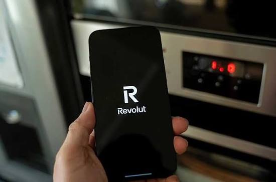 Утечка и вымогательство в Revolut: хакеры публикуют паспорта и IBAN клиентов